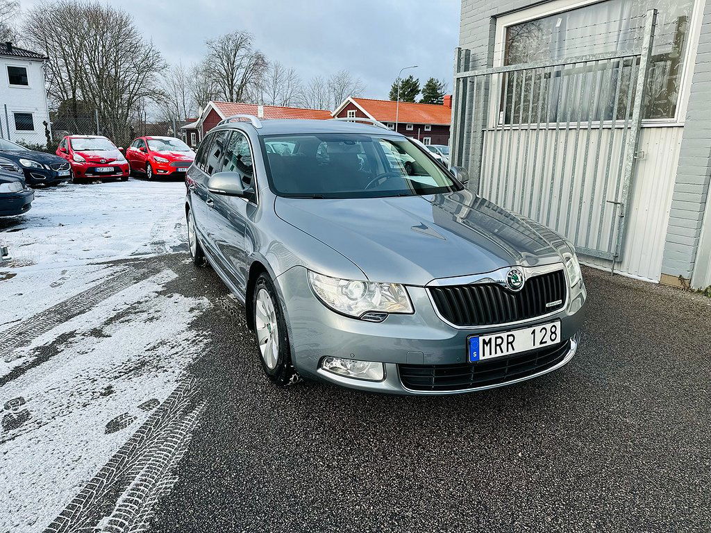 Skoda Superb 2011