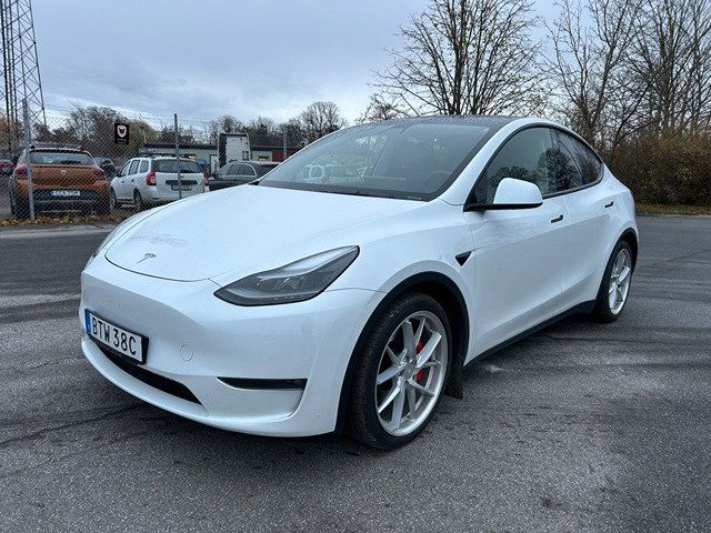 Tesla Model Y 2022