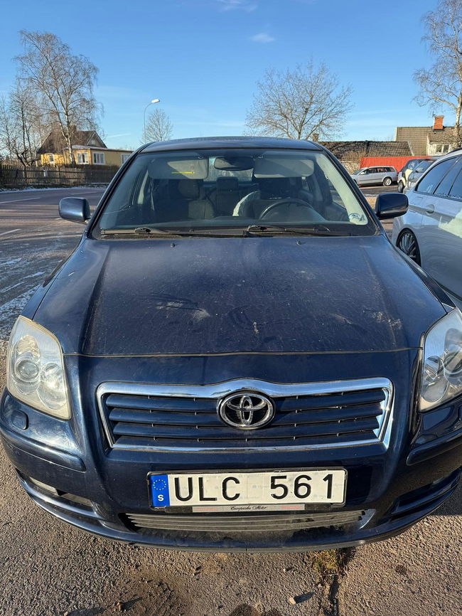 Toyota Avensis 2003