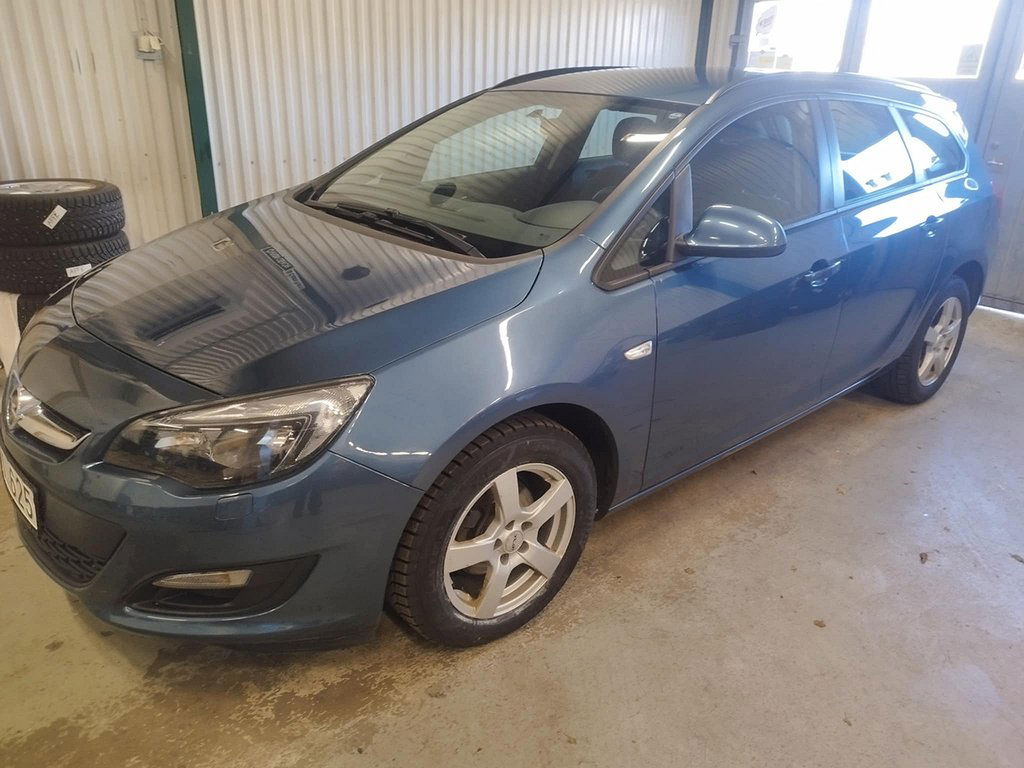 Opel Astra 2013