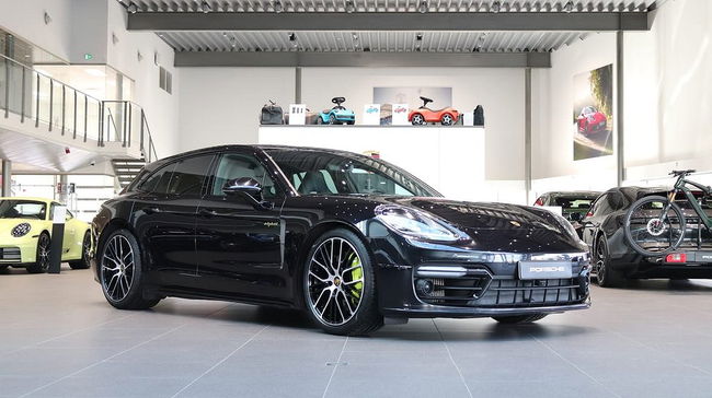 Porsche Panamera 2022