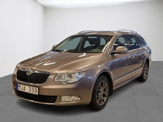 Skoda Superb 2012