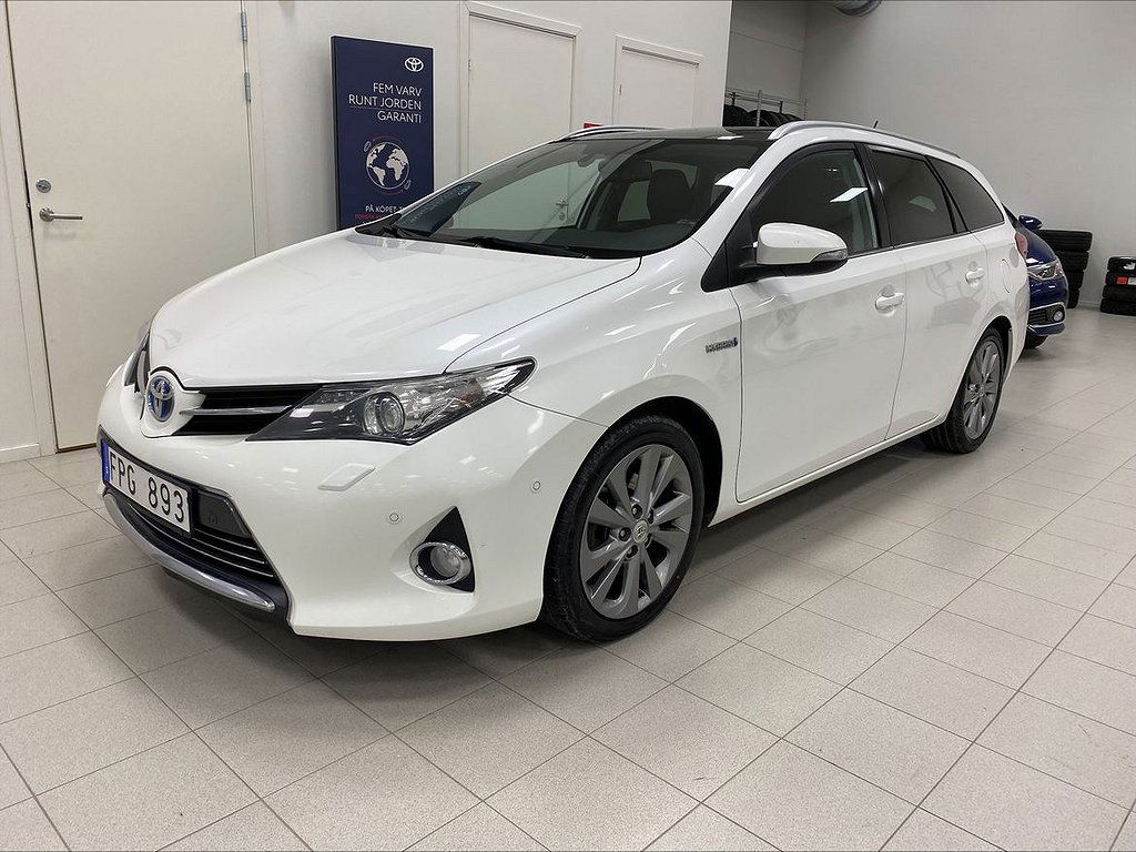 Toyota Auris 2013