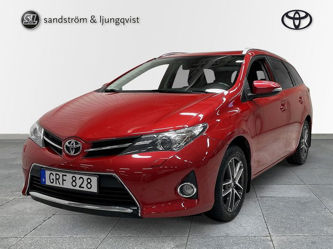 Toyota Auris 2015