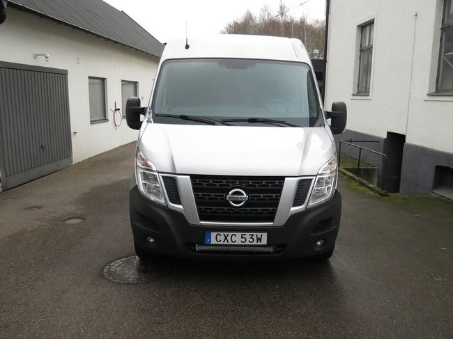 Nissan NV400 2019