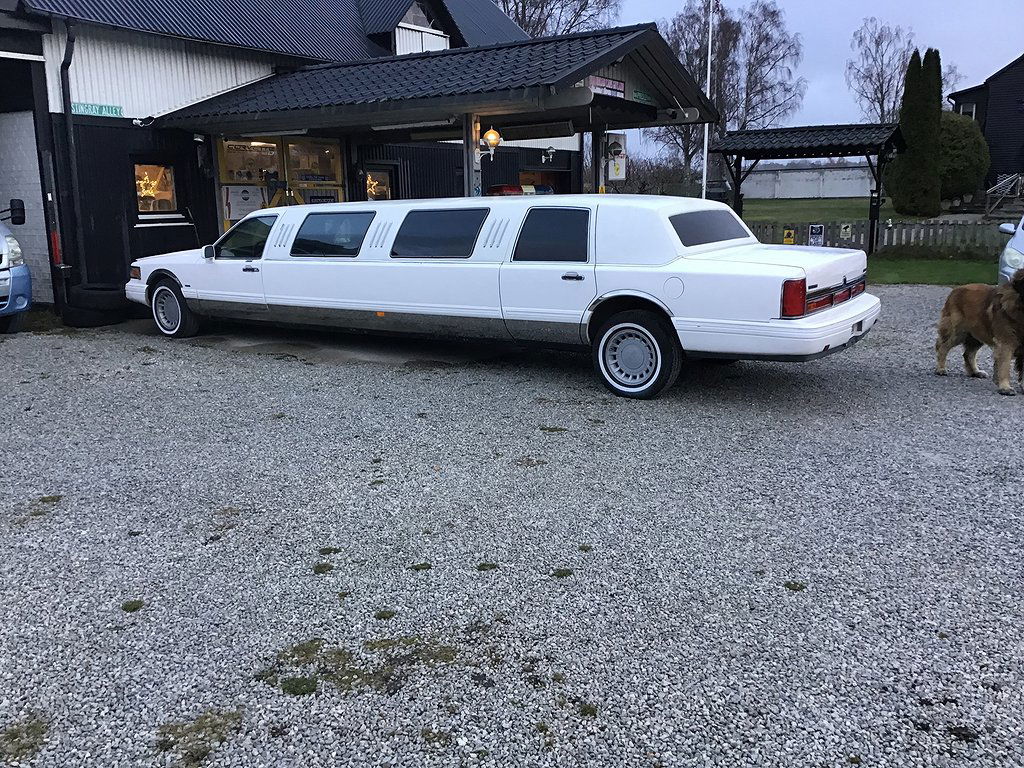 Lincoln Town Car 1997