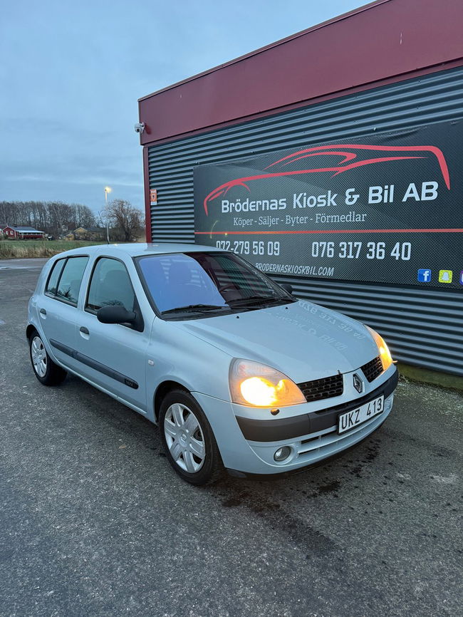 Renault Clio 2003