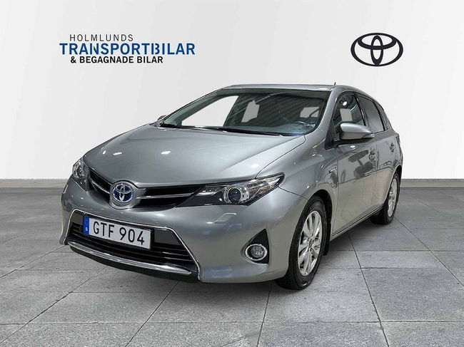 Toyota Auris 2015