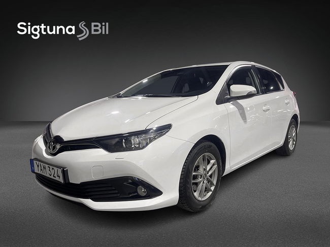 Toyota Auris 2015