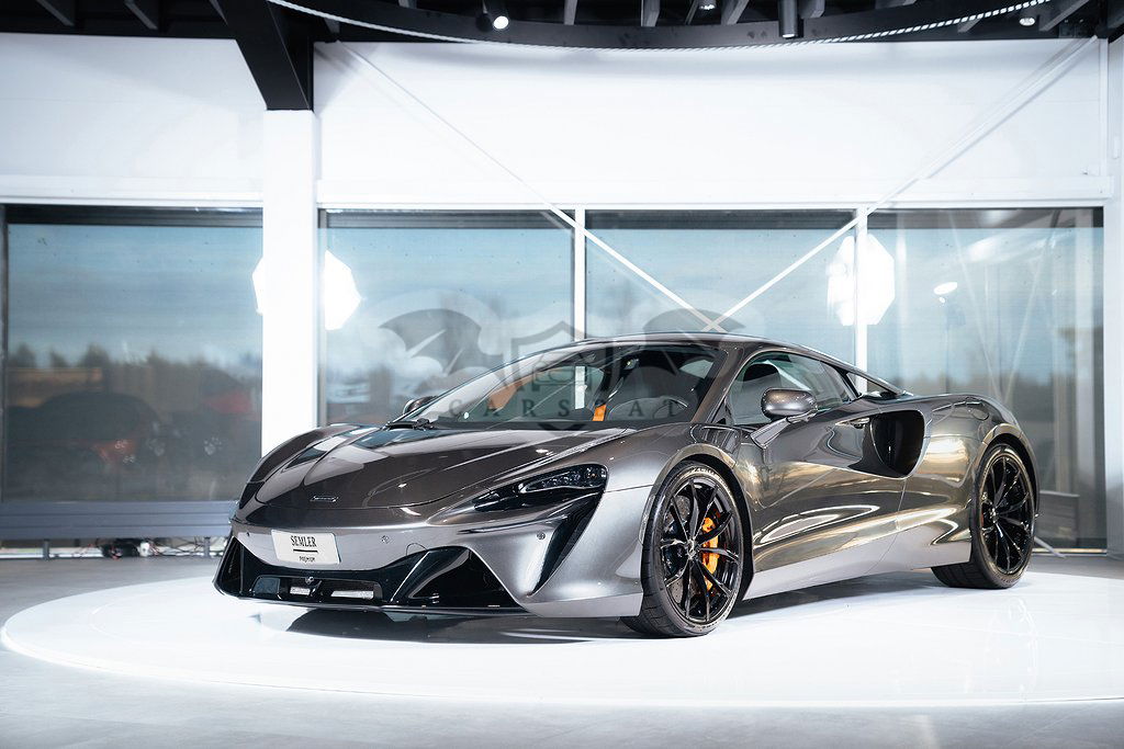 McLaren Artura 2022