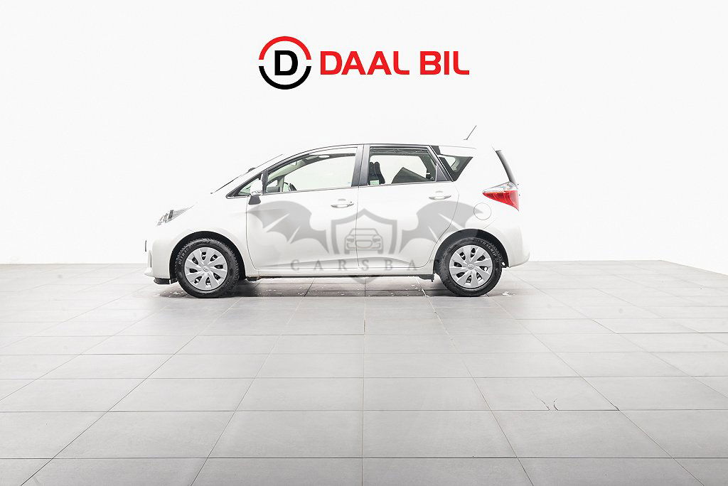 Toyota Verso-S 2013