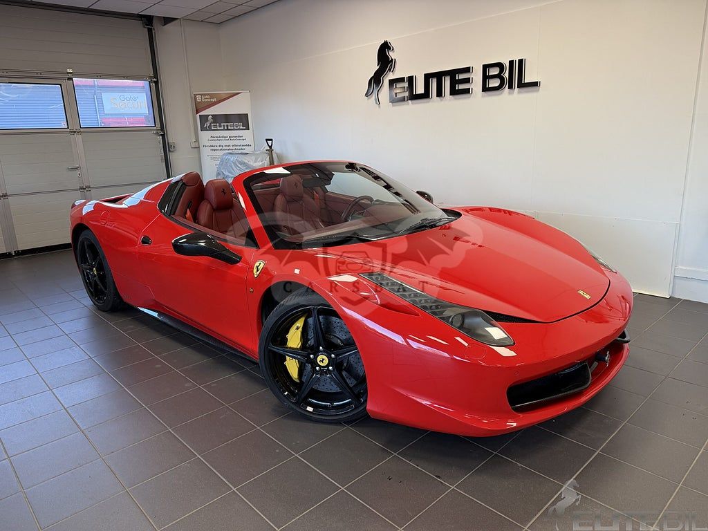 Ferrari 458 2015