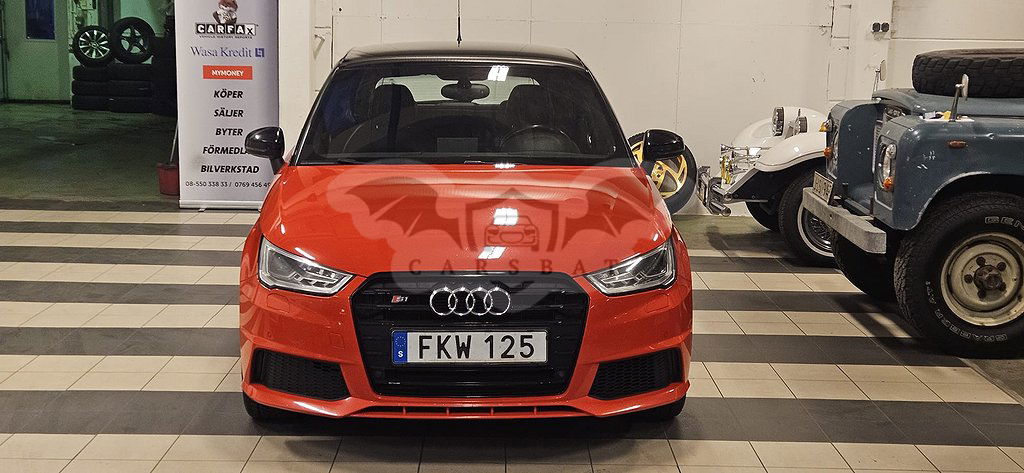 Audi S1 2014