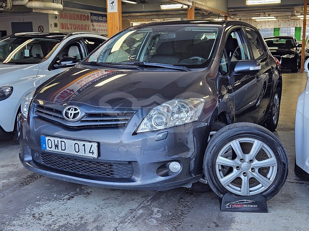 Toyota Auris 2010