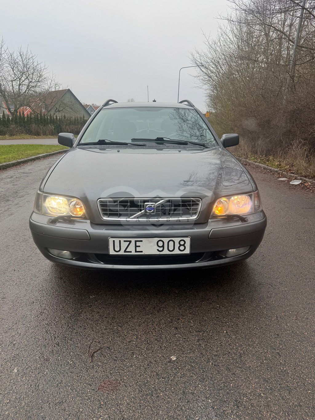 Volvo V40 2004