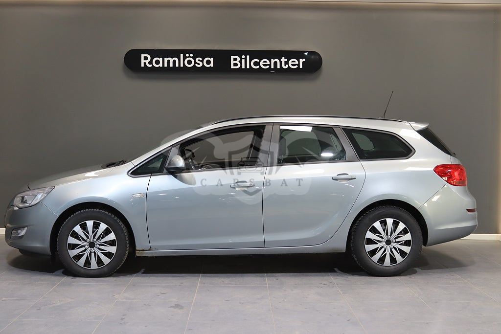 Opel Astra 2011