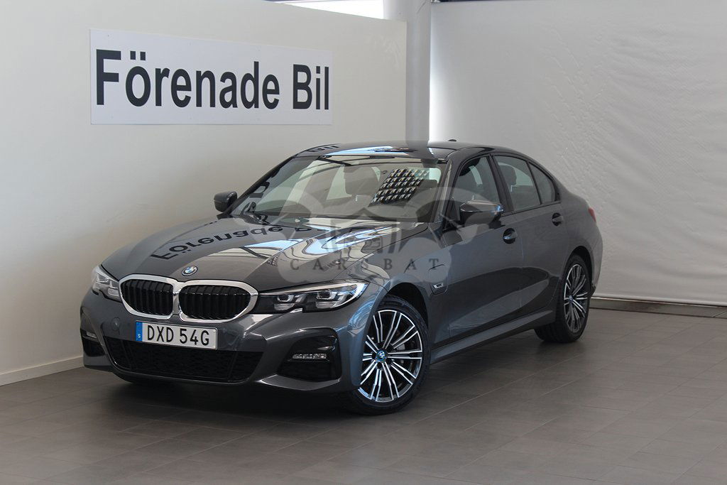 BMW 3 Series 330e 2022