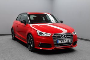 Audi S1 2015