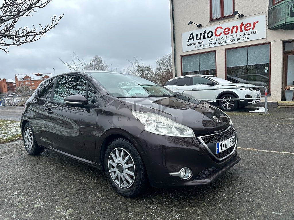 Peugeot 208 2013