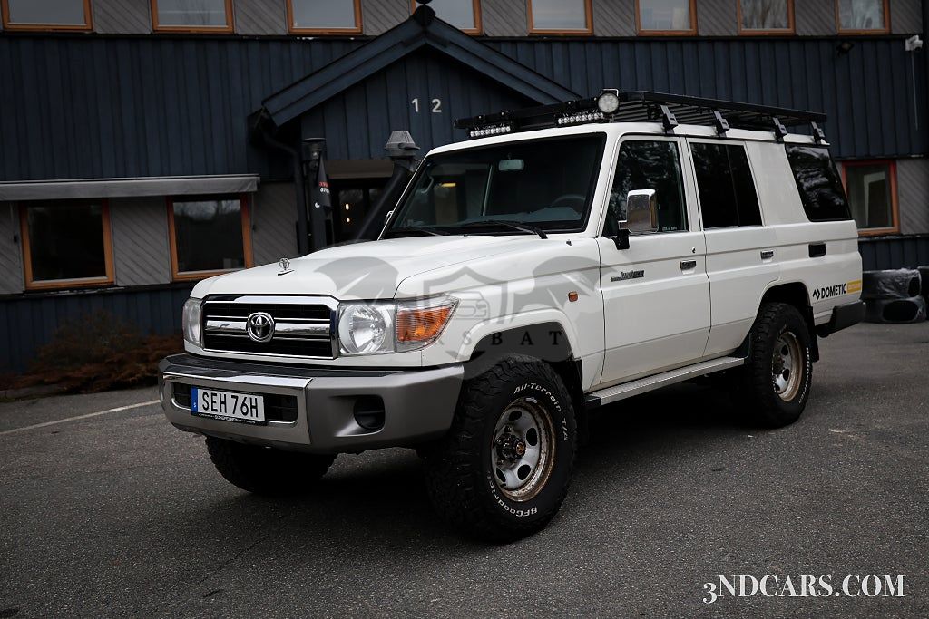 Toyota Land Cruiser 2015