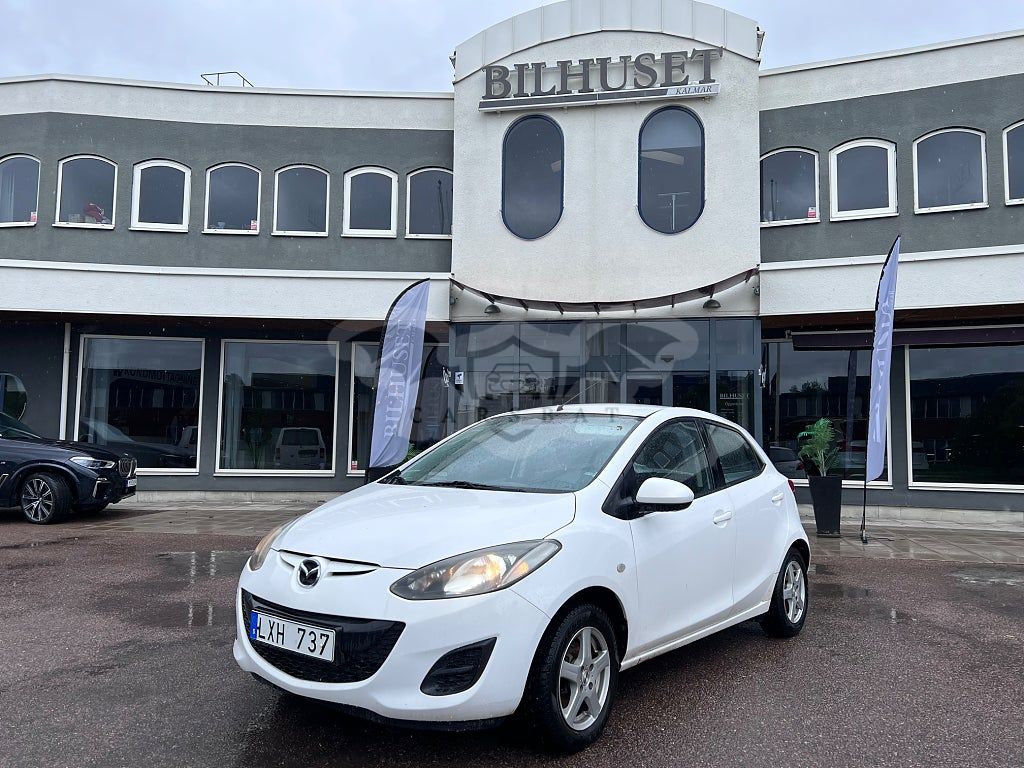 Mazda 2 2011