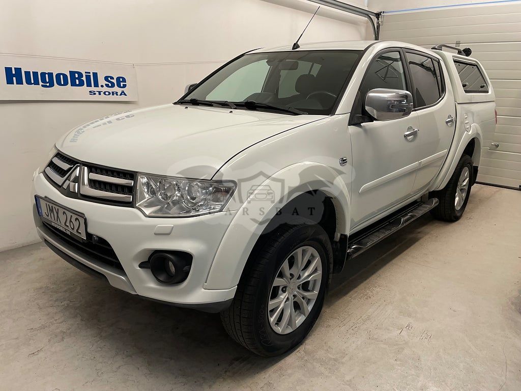 Mitsubishi L200 2015