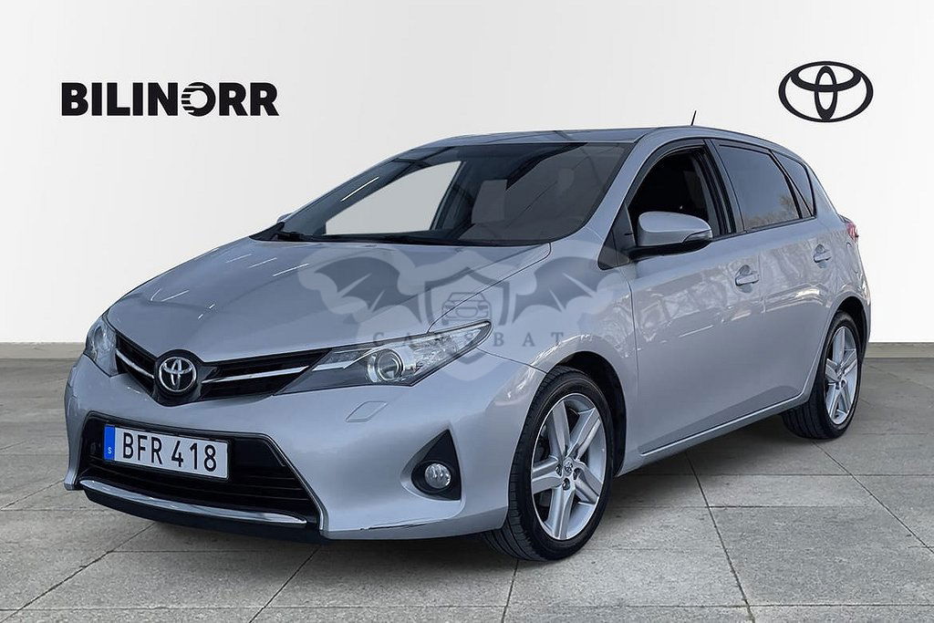 Toyota Auris 2014