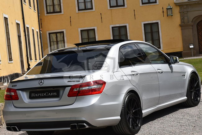 Mercedes-Benz E 2010