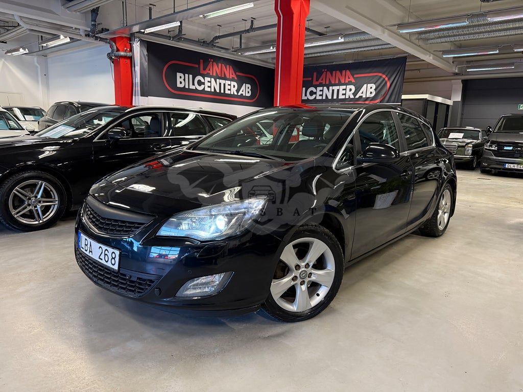 Opel Astra 2011
