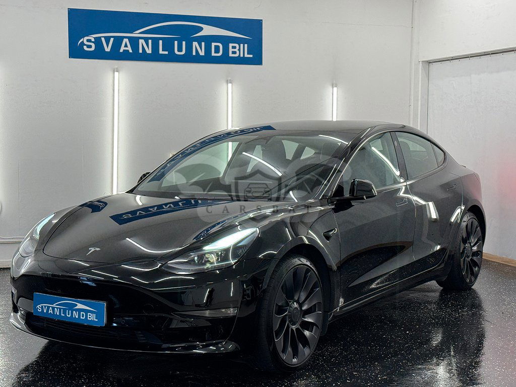Tesla Model 3 2022