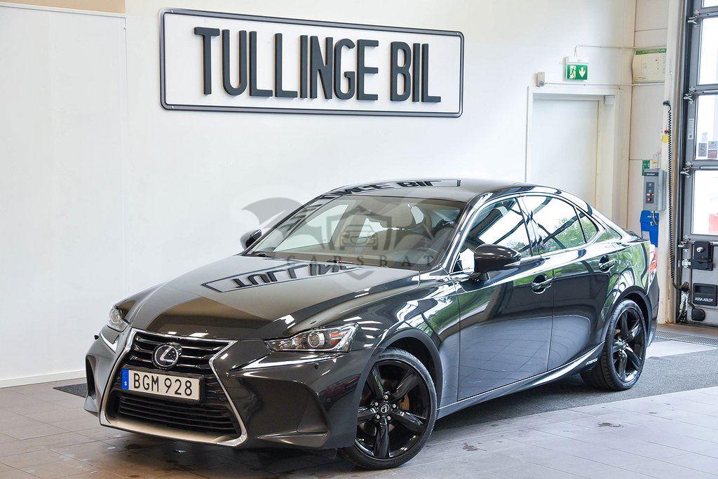Lexus IS 2017