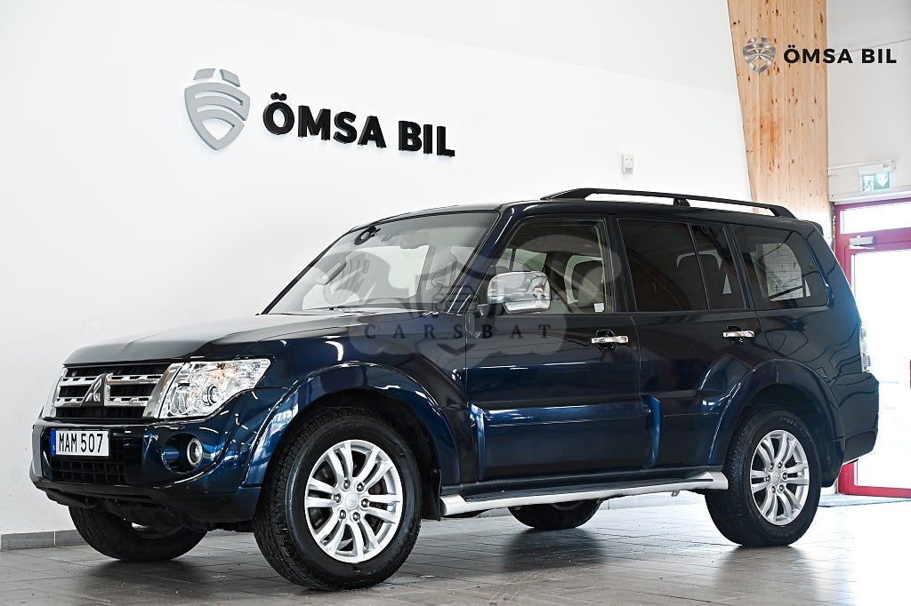 Mitsubishi Pajero 2012