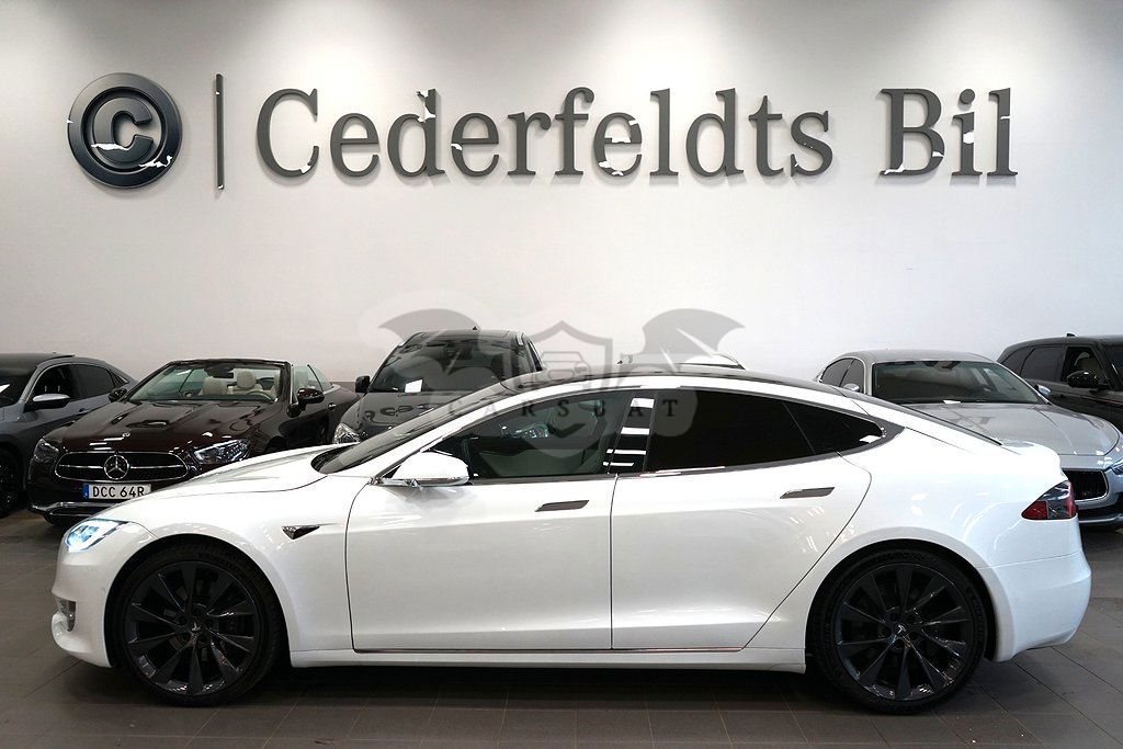 Tesla Model S 2020