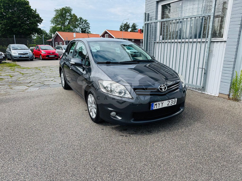 Toyota Auris 2012