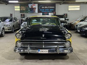 Ford Fairlane 1955