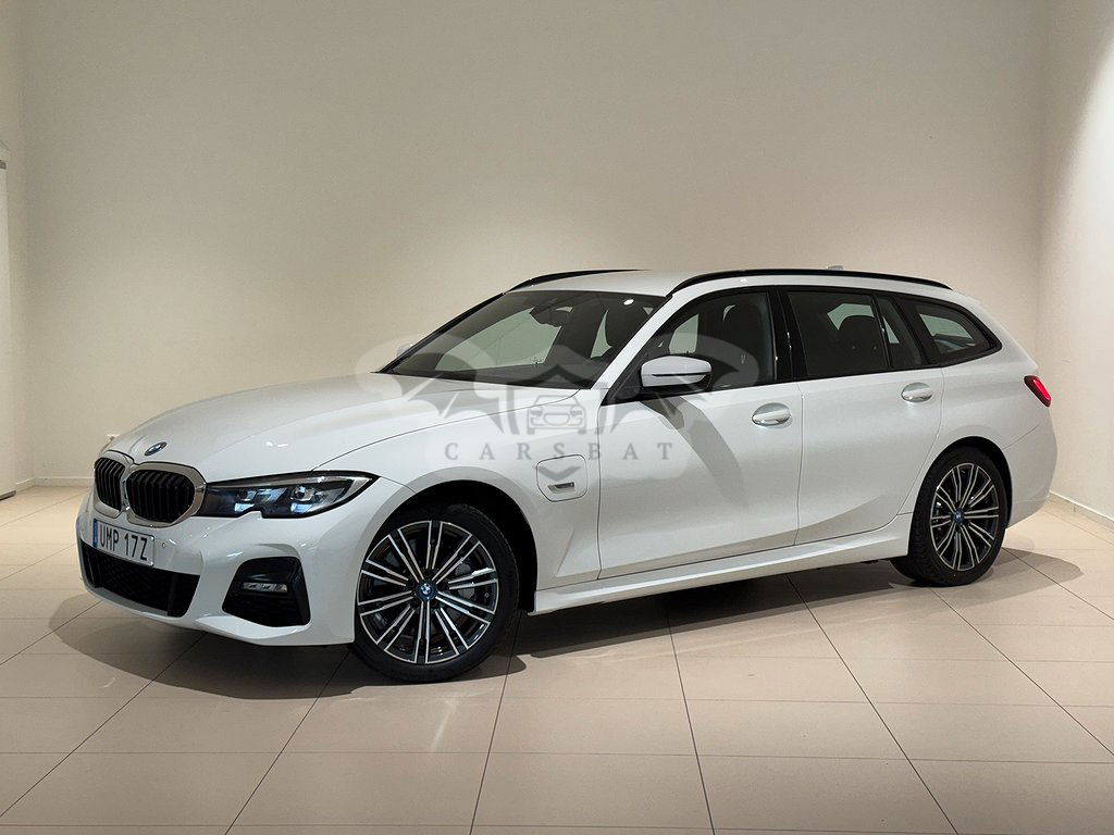 BMW 3 Series 330e 2022