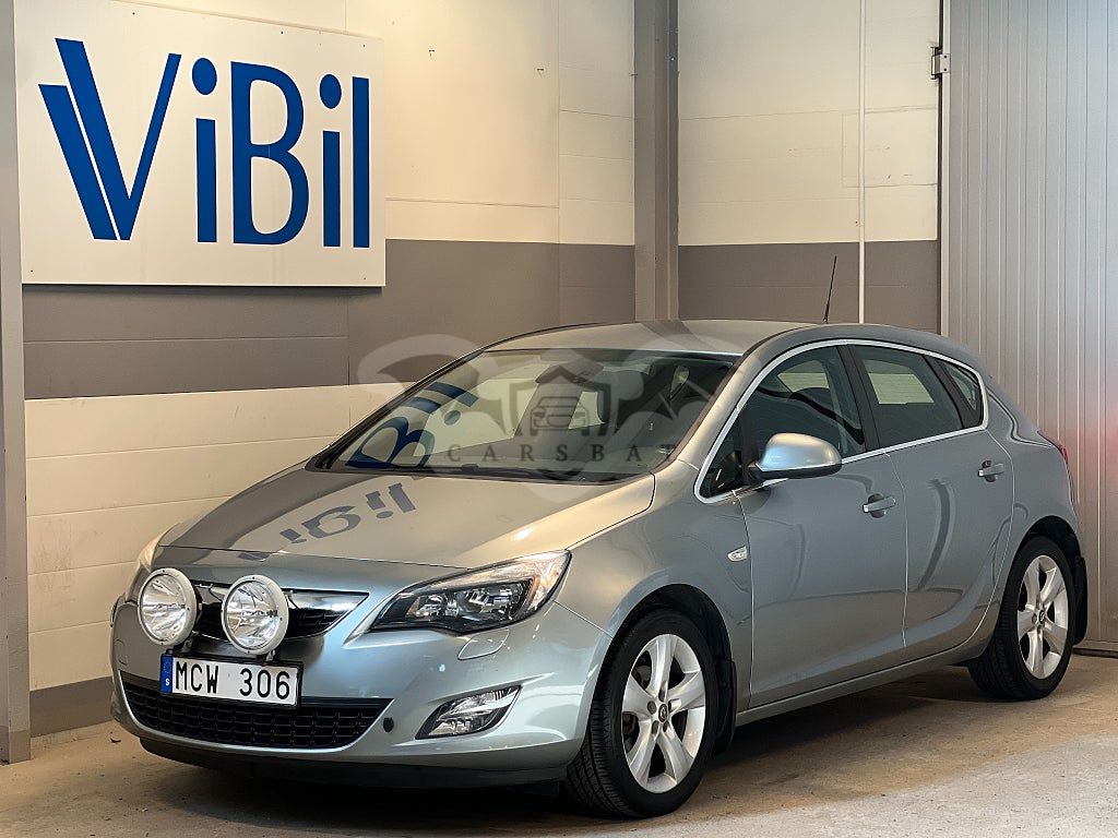Opel Astra 2012
