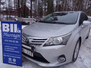 Toyota Avensis 2012
