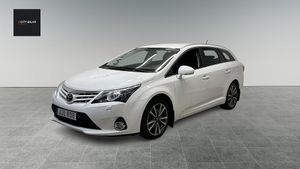 Toyota Avensis 2013