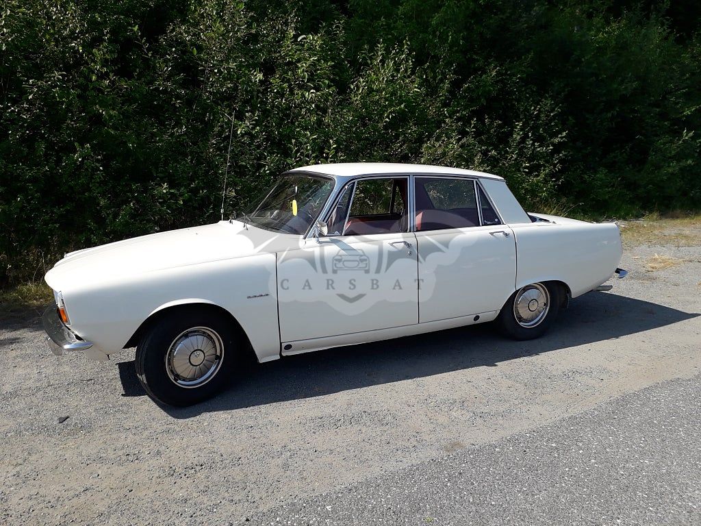 Rover P6 1966