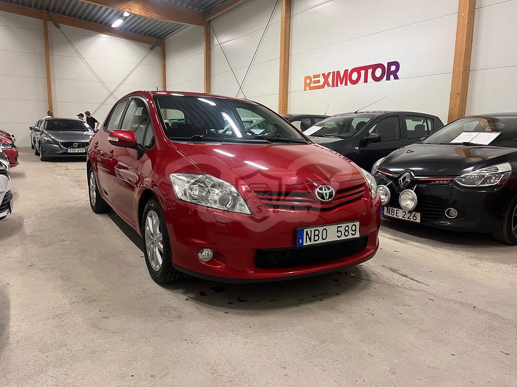 Toyota Auris 2012
