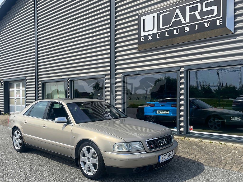 Audi S8 2000