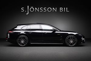 Porsche Panamera 2023
