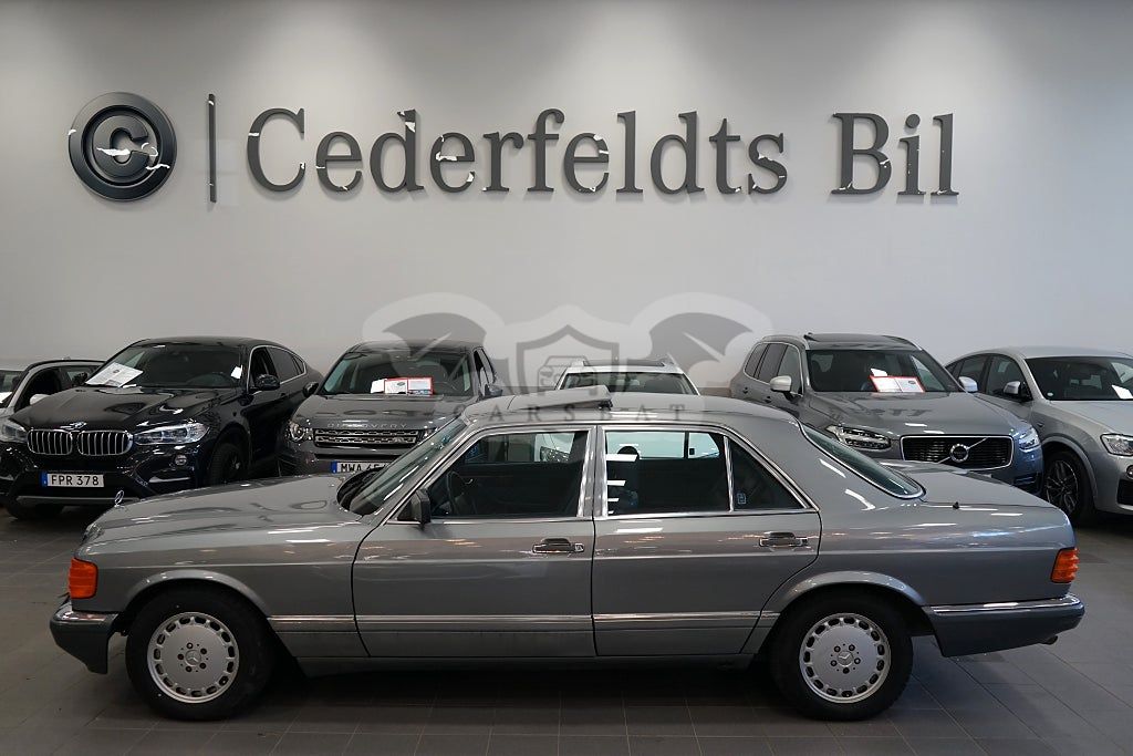 Mercedes-Benz 300 1989