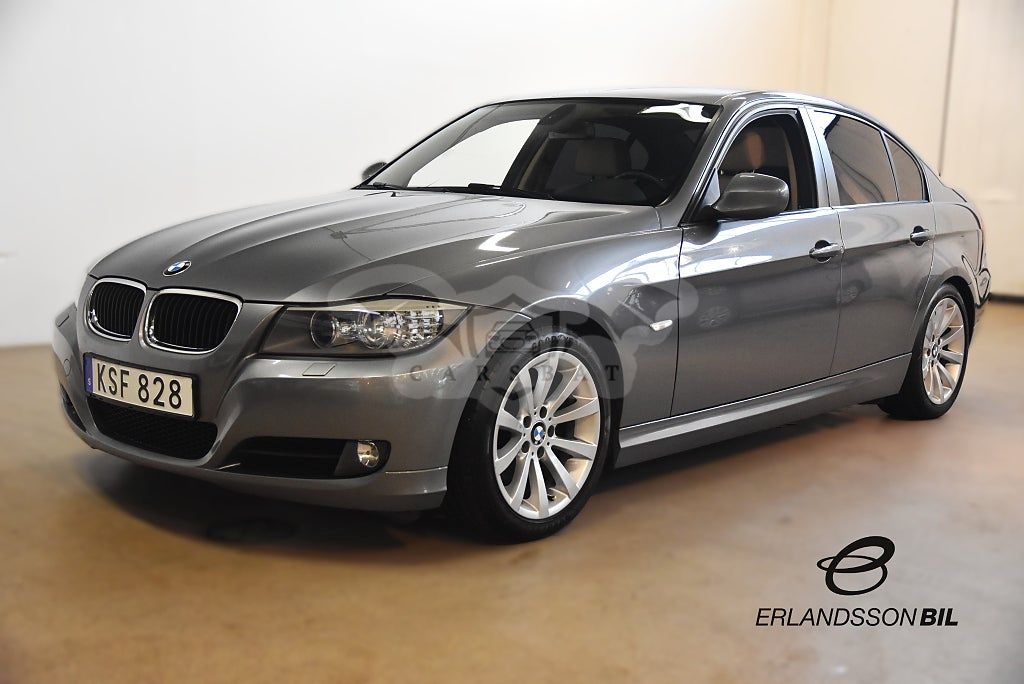 BMW 3 Series 320 2010