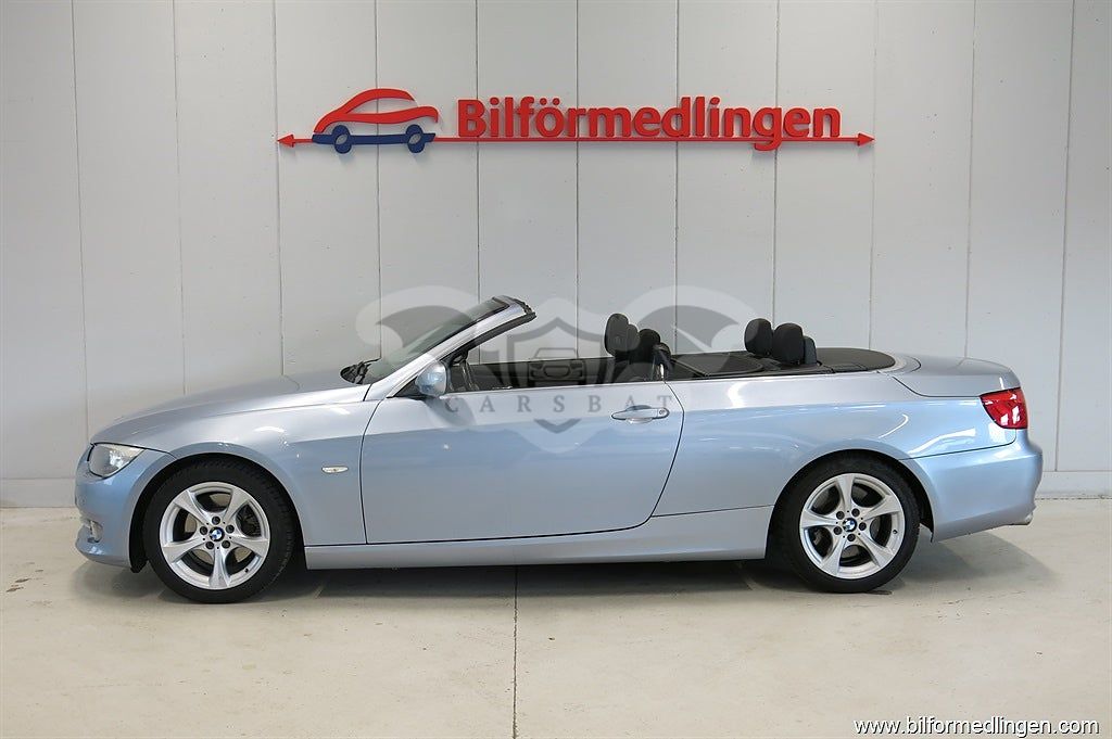 BMW 3 Series 330 2011