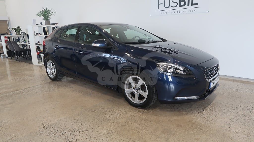Volvo V40 2015