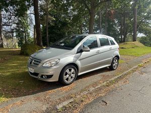 Mercedes-Benz B 2010