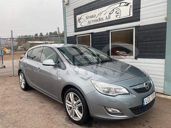 Opel Astra 2011