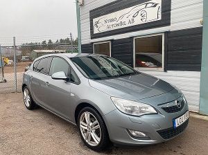 Opel Astra 2011